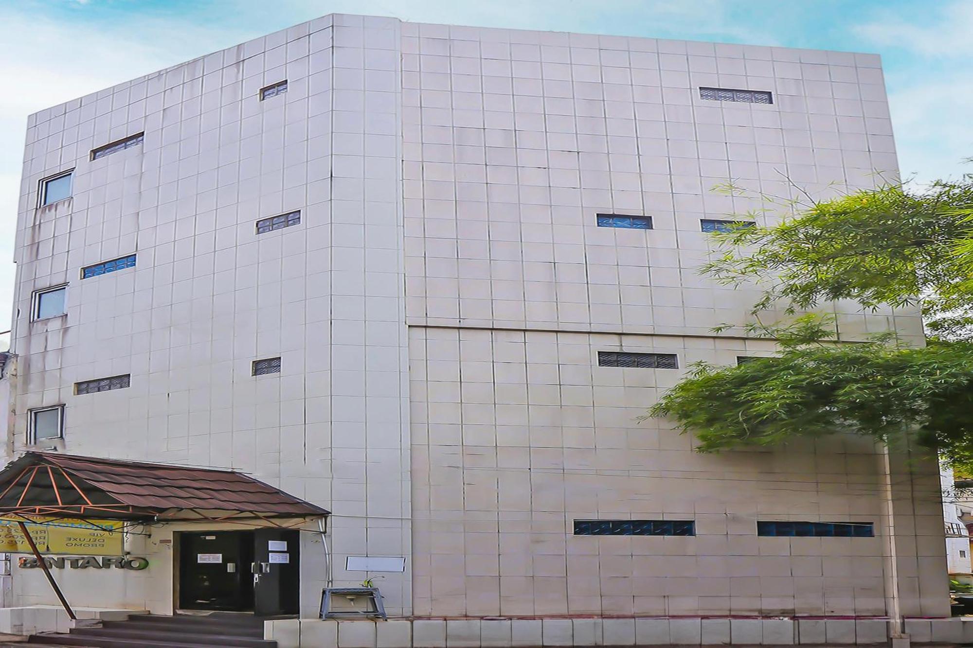 Oyo 92677 Hotel Bintaro South Tangerang Exterior foto